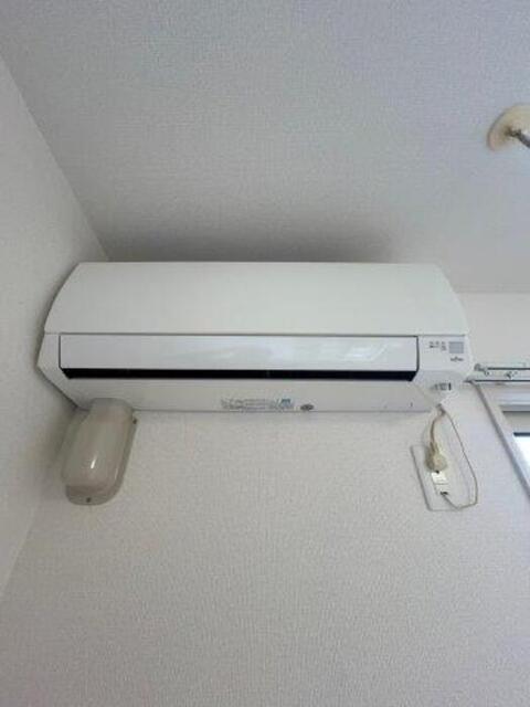 コモライズ新井田西　Ｃ（102） 部屋画像