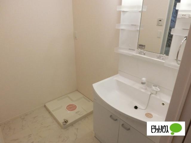 シャイニー コート　Ｃ（101） 部屋画像