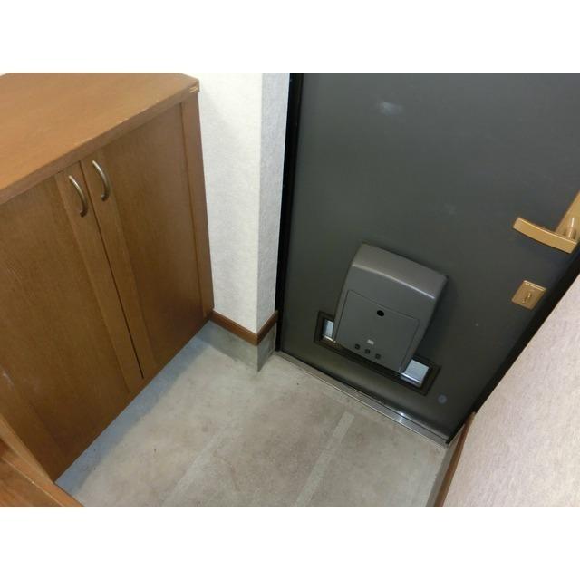 ステータス長根（103） 玄関