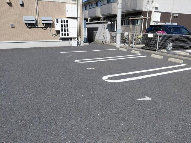 ハイネス城下（203） 駐車場