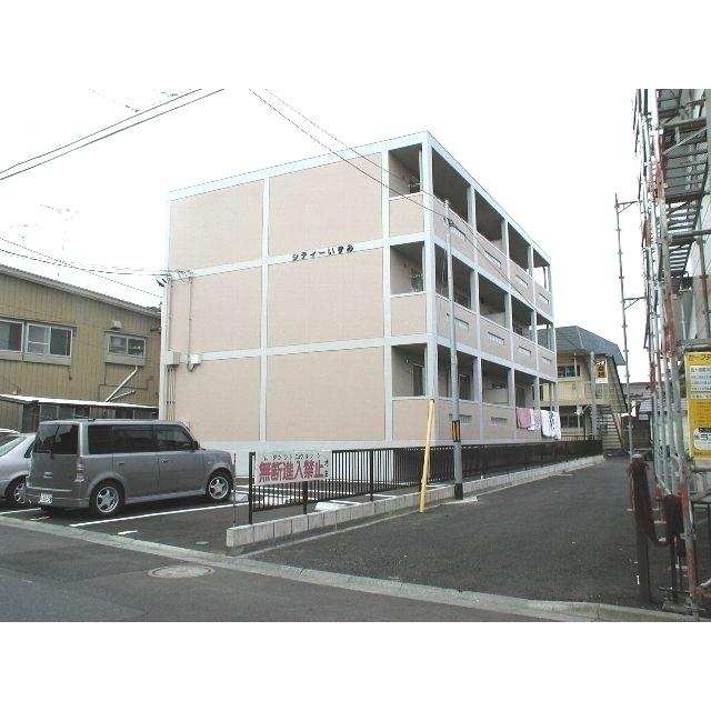 本八戸駅よりバス7分 築24年5ヶ月 3階建の賃貸物件