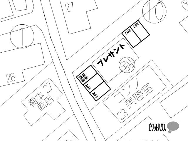 プレサント（102） 駐車場