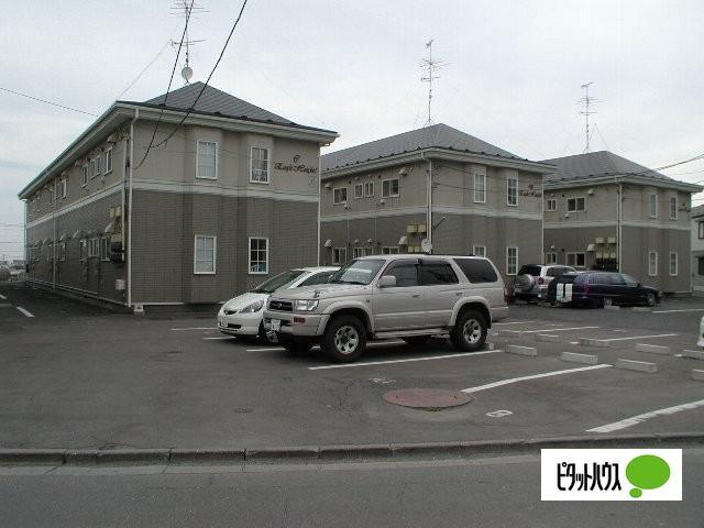 イーグルハイツD（D-F） 外観