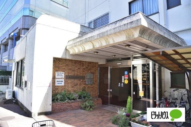 文京区立湯島図書館：125m