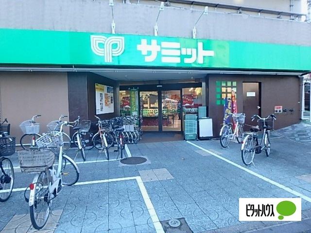 サミットストア千駄木店：677m