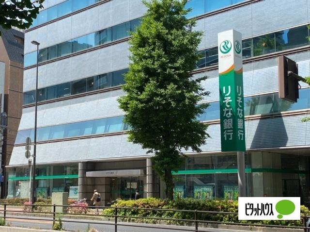 りそな銀行本郷支店：157m