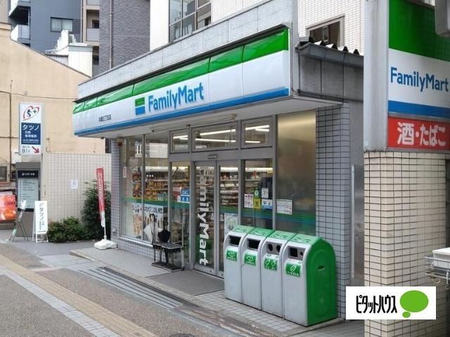 ファミリーマート本郷五丁目店：164m
