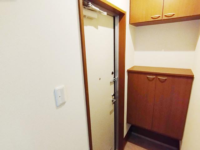 アベニュー本駒込（102） 玄関