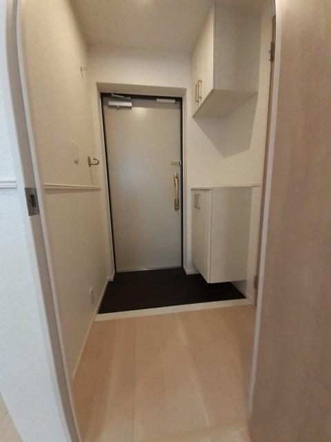 ファヴール本郷（502） 玄関