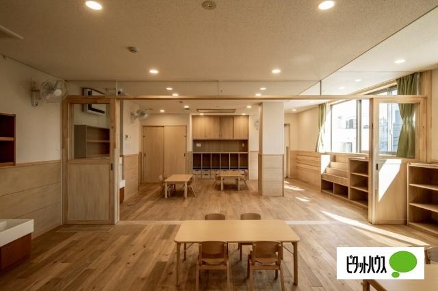 このえ第二本駒込保育園：273m