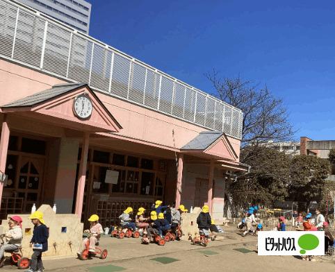 京北幼稚園：364m