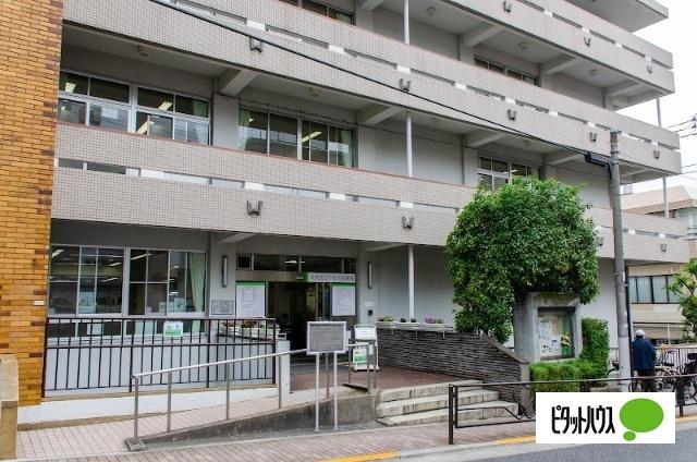 文京区立小石川図書館：380m