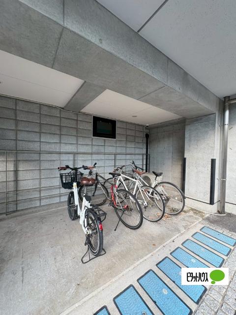 ベルデュール小石川（205） 駐車場