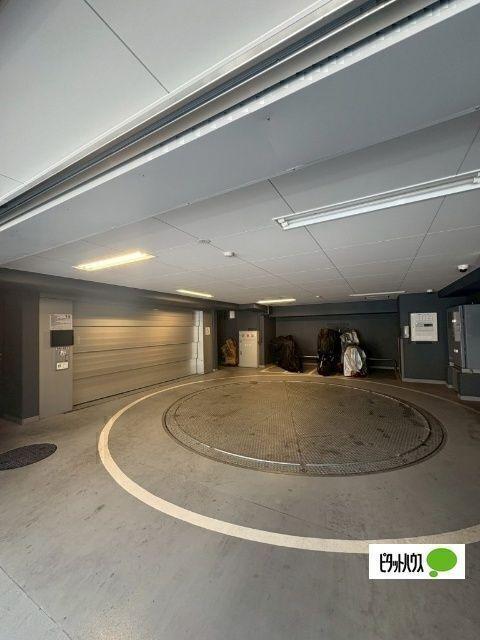 ザ・パークハビオ本郷菊坂（409） 駐車場