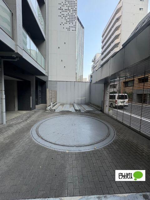 レジディア水道橋（802） 駐車場