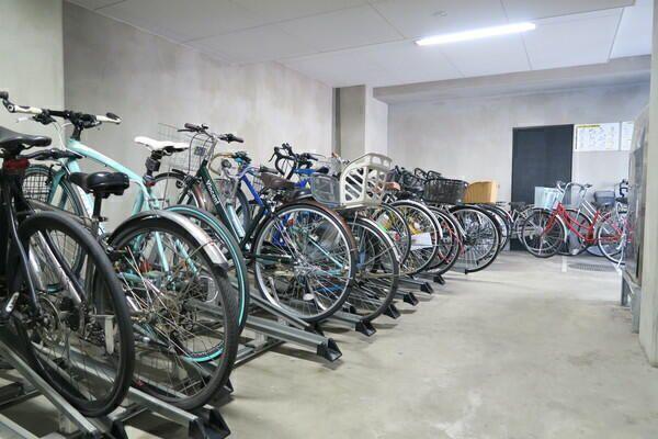 レニール本駒込（1001） 駐車場