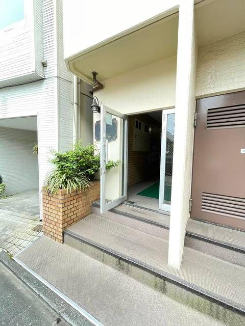 レジダンス千駄木（501） エントランス