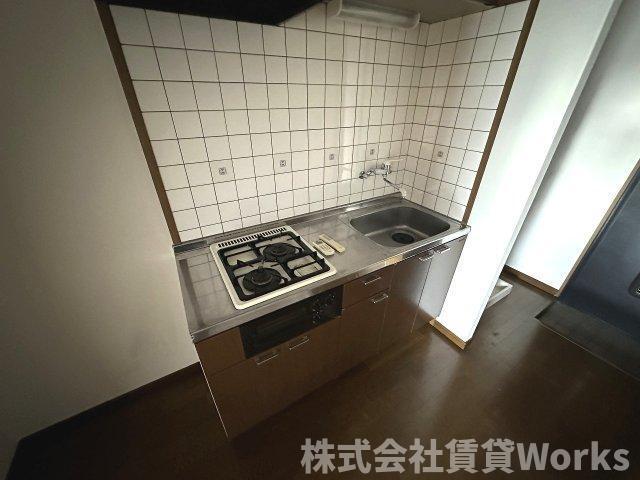 パレット 部屋画像
