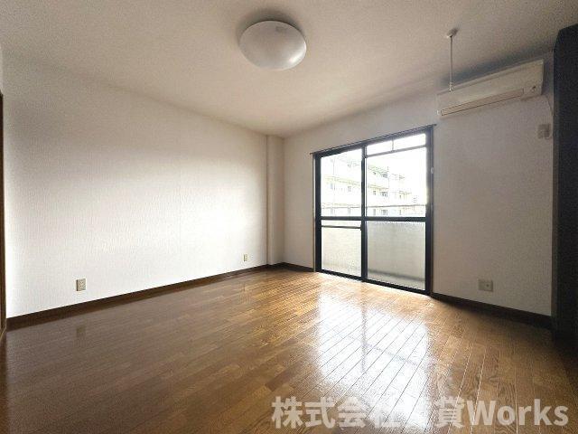 パレット 部屋画像