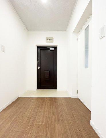 パルティーレ八万町 玄関