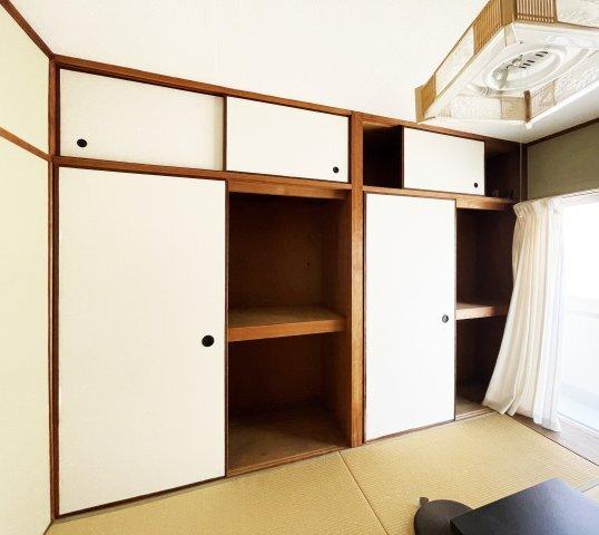 小西ビル 収納