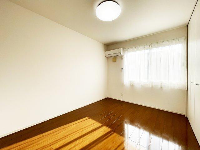 クウラージュE棟 リビング