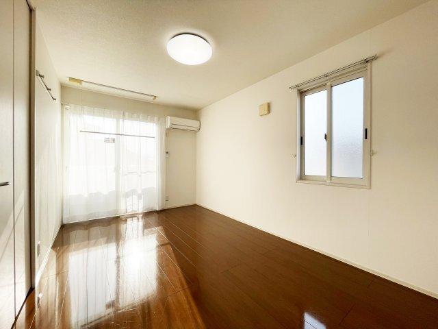 クウラージュE棟 リビング