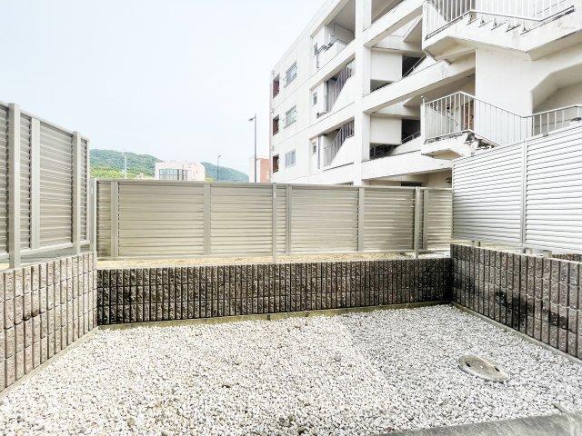 シャーメゾン庄町 庭