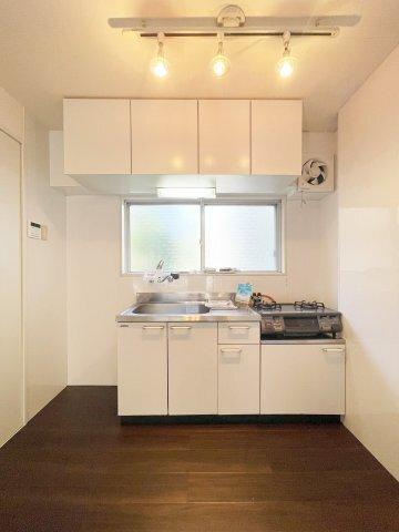新浜マンション キッチン