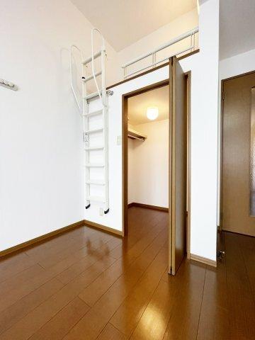 ウィルモア夷山　Ｂ棟 収納
