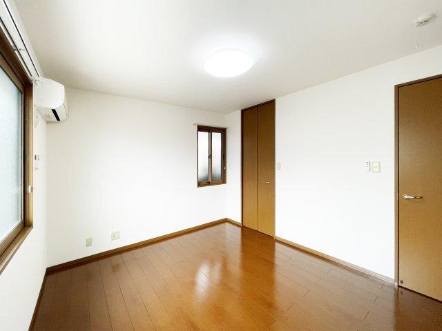 グランシャリオ　E棟 室内