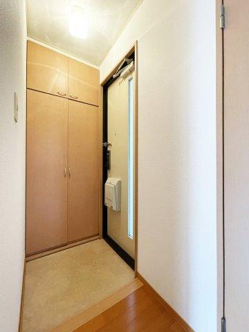 ルミエール A棟 玄関