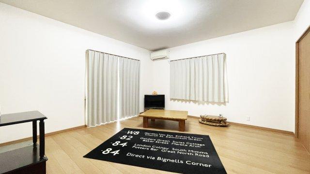 下助任町１丁目10-20 室内