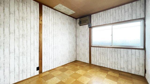 下助任町１丁目10-20 室内