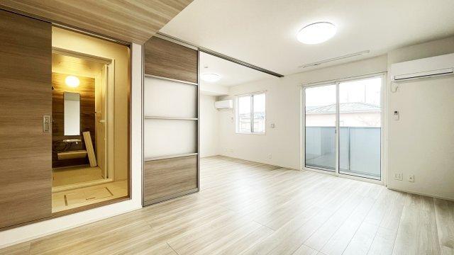 オリエンタルコート南田宮 リビング
