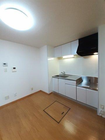 ロイヤル雑賀 部屋画像