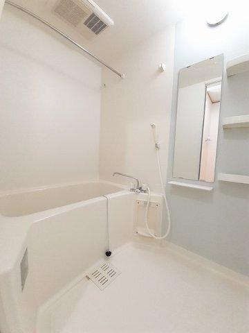 トレスアールヴォレ　Ａ 部屋画像