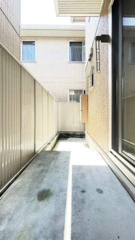 アンジュ　クレール　Ｂ棟 庭