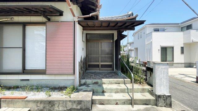 撫養町木津字南川屋482-20　借家 玄関