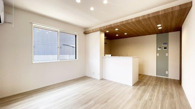 フィオーレガーデン北田宮 A リビング
