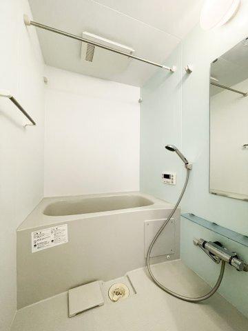 浜の前マンション１３号棟 バス／シャワー