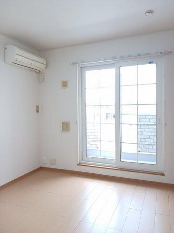 プロヴァンス　Ａ 部屋画像