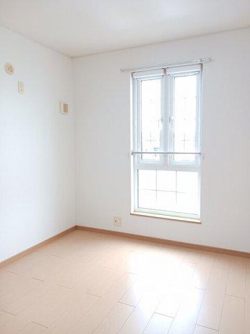 プロヴァンス　Ａ 部屋画像