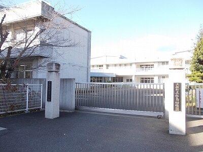 松島幼稚園・小学校：650m