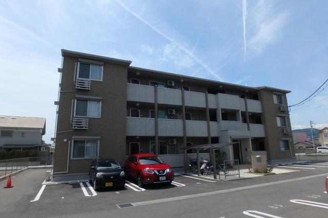 ルミエール　E棟（101） 外観