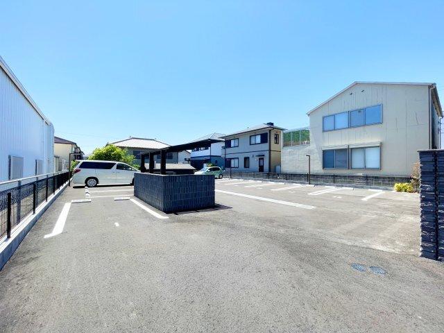 エグレットテラス 駐車場