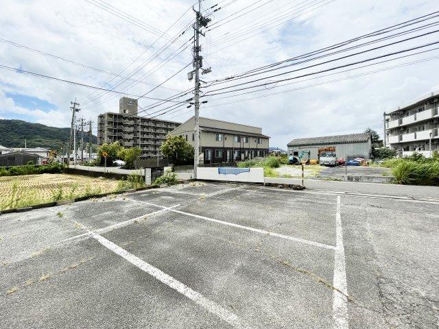 武市荘 駐車場