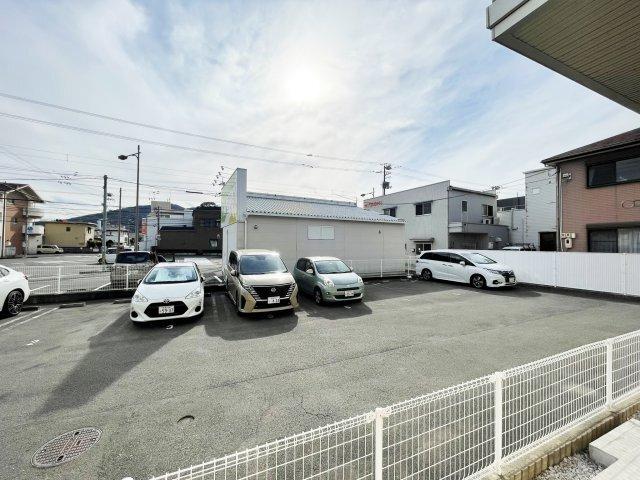 リアン 駐車場