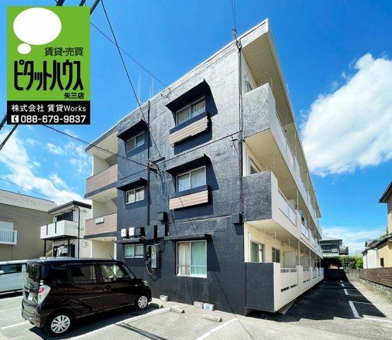 セグラ山城 外観