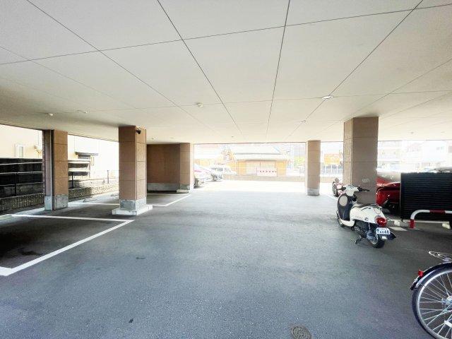 パークヒルズ庄町 駐車場